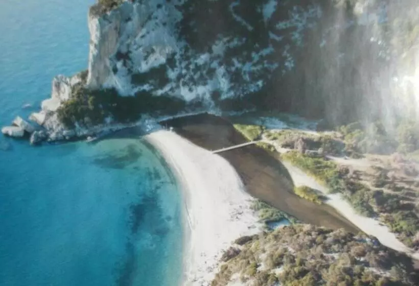 تختخواب و صبحانه Solimarina