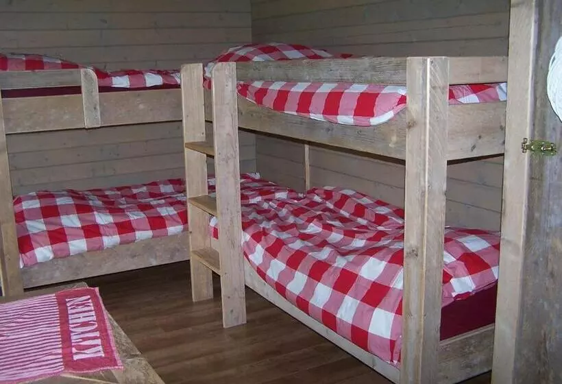 ベッドアンドブレックファースト T Ossenschot