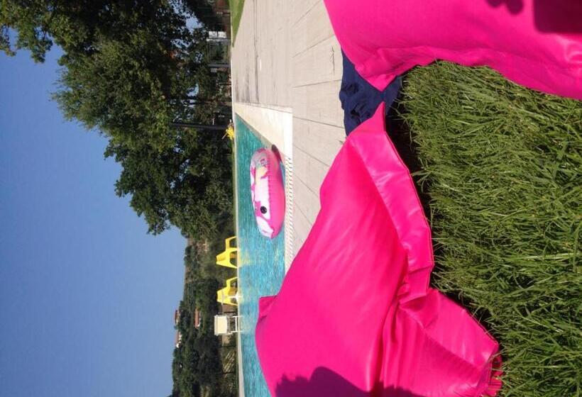 Cumana Blu Apartments