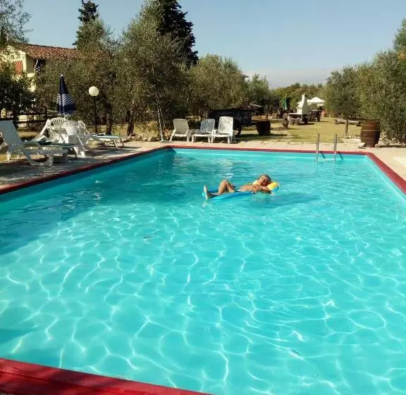 ホテル Agriturismo Podere Sottogello