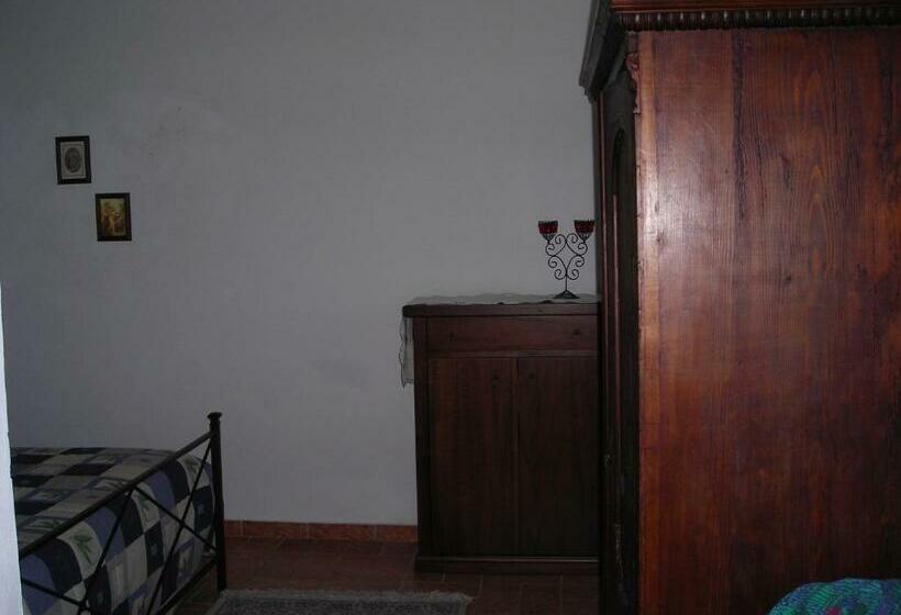 酒店 Agriturismo Podere Sottogello