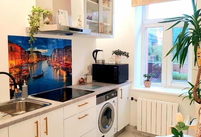 هتل Jugend With Self Check In