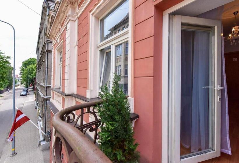 هتل Jugend With Self Check In