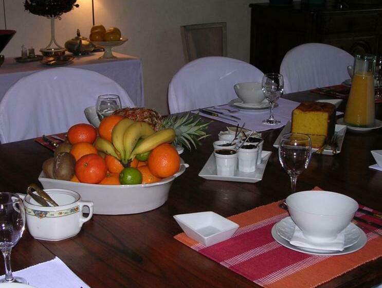 ベッドアンドブレックファースト Chambres D Hôtes Oyhanartia