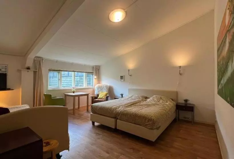 Aamiaismajoitus (B&B) De Sternhof