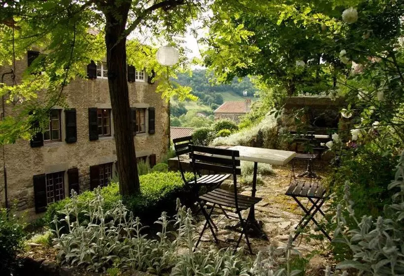 Aamiaismajoitus (B&B) La Grande Maison á Chanteuges