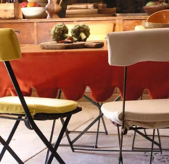 Aamiaismajoitus (B&B) La Grande Maison á Chanteuges