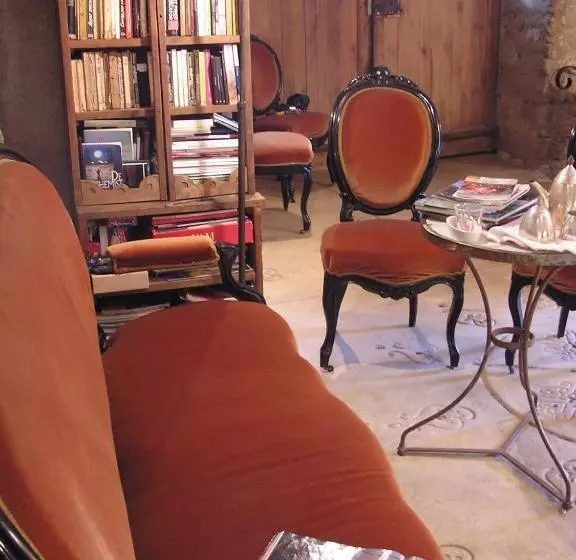 Aamiaismajoitus (B&B) La Grande Maison á Chanteuges