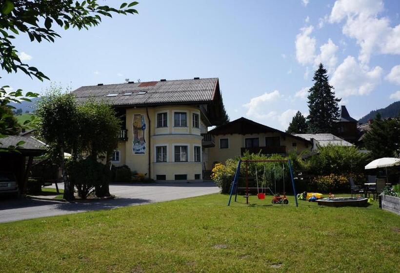 بنسيون Landhaus Tritscher