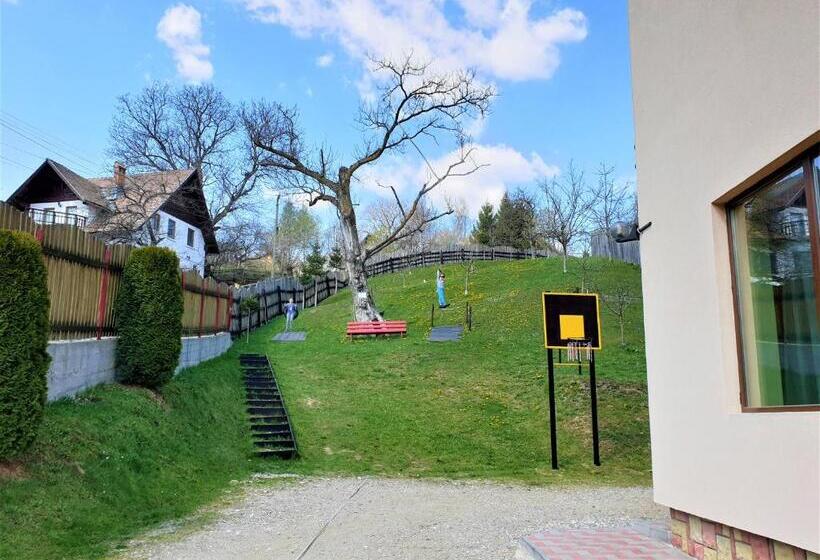 Pensiunea Sarah Bran