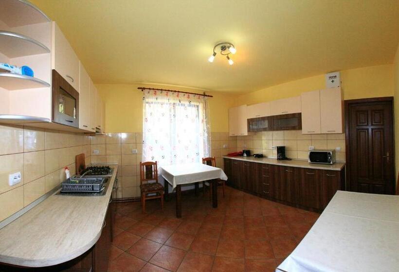 Pensiunea Sarah Bran