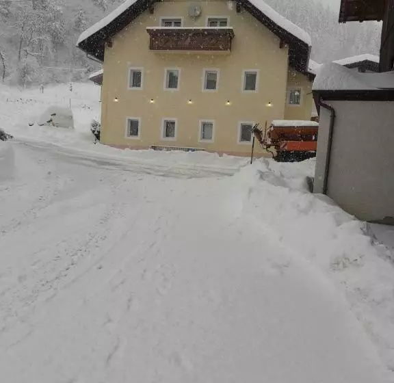 Zirnberg Appartements
