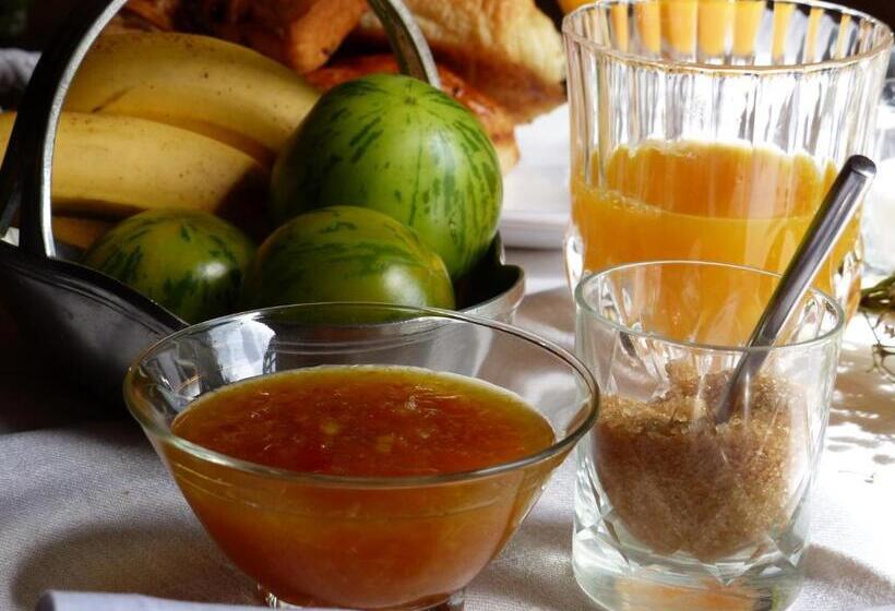 تختخواب و صبحانه Château Du Grand Jardin