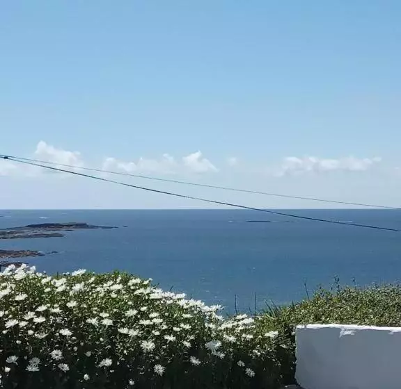 تختخواب و صبحانه Clifden Bay Lodge