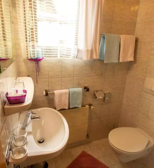 تختخواب و صبحانه Haus Josef