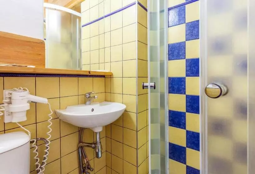 تختخواب و صبحانه House Of Sun