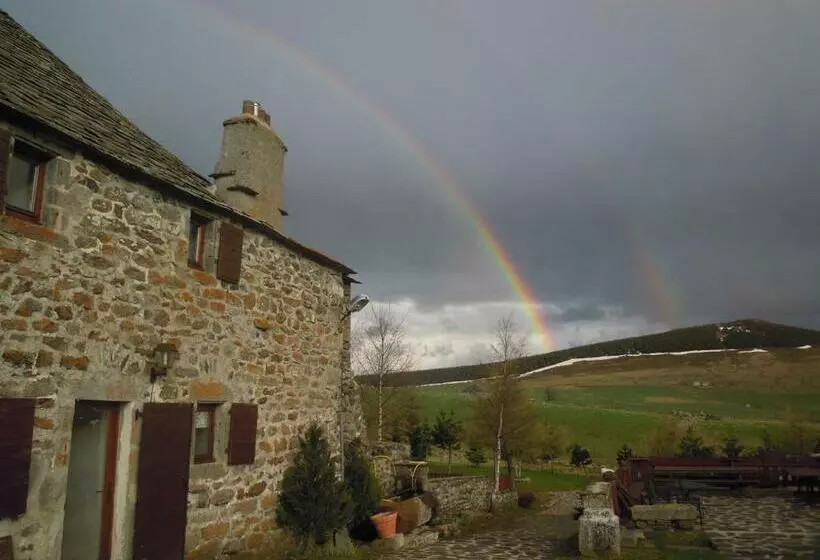 Aamiaismajoitus (B&B) Le Francillon