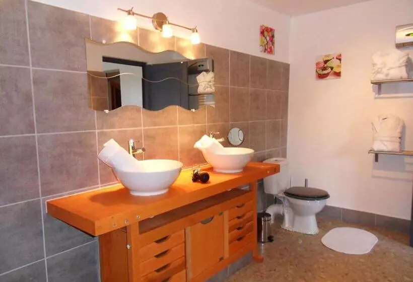 Le Jardin D Ivana B&b Avec Piscine Chauffée