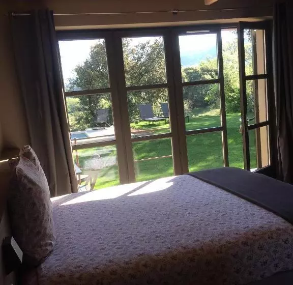 ベッドアンドブレックファースト Une Sieste En Luberon