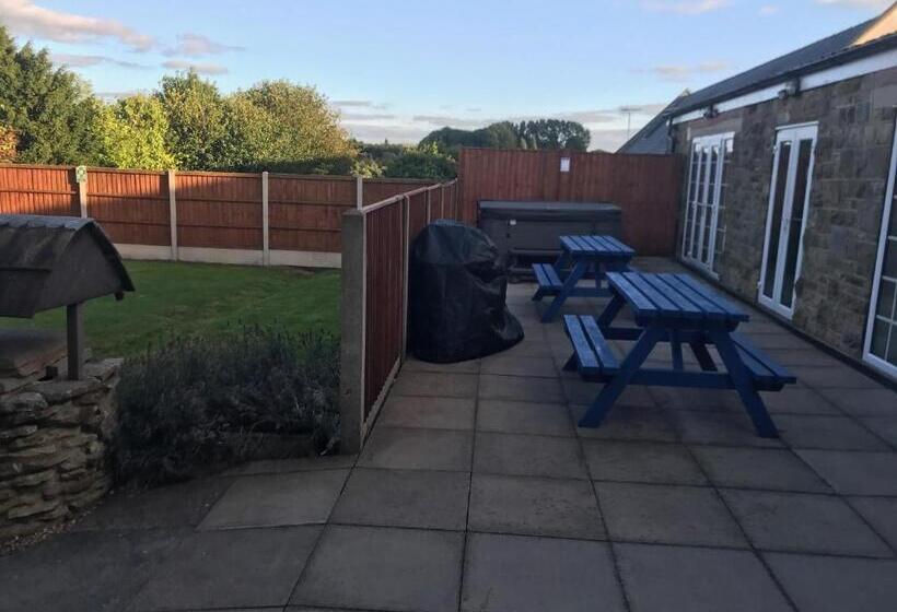 Whitton Lodge B&b & Holiday Let