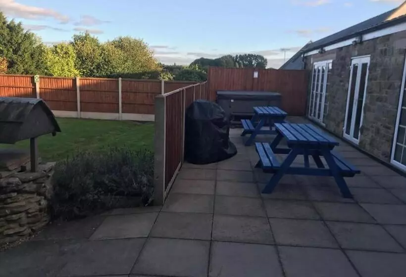 Whitton Lodge B&b & Holiday Let