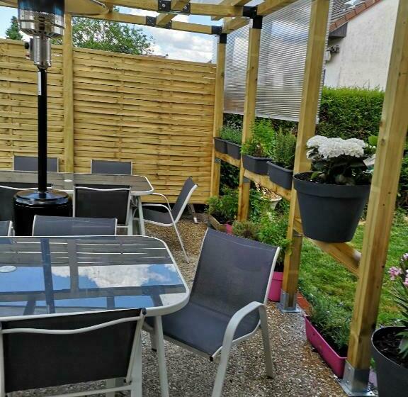 مبيت وإفطار Au Nid De Tillé