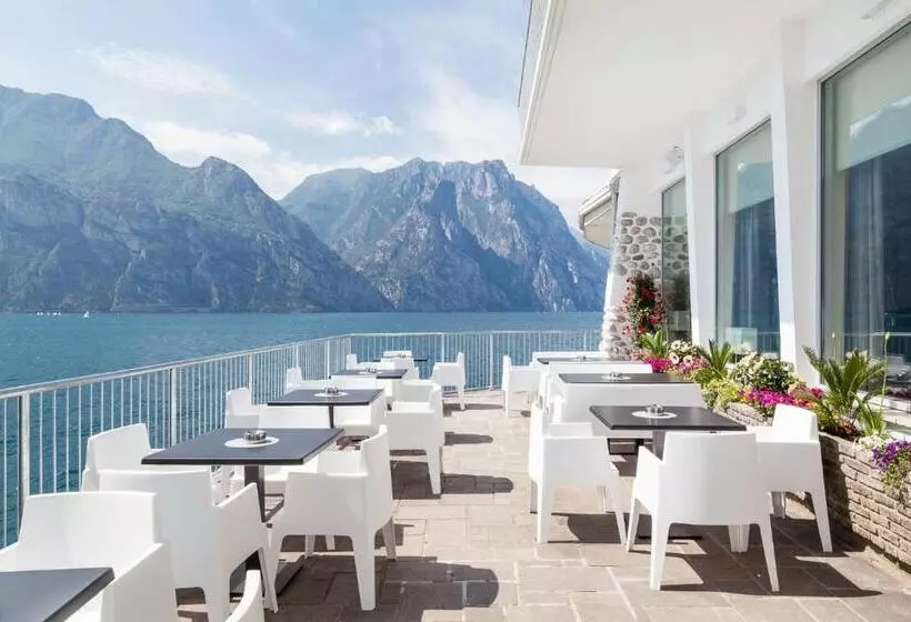 هتل Villa Tempesta