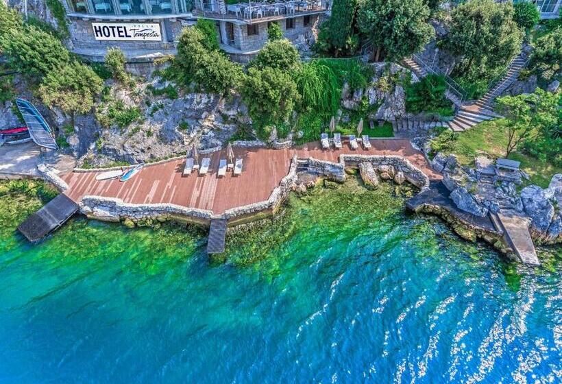 هتل Villa Tempesta