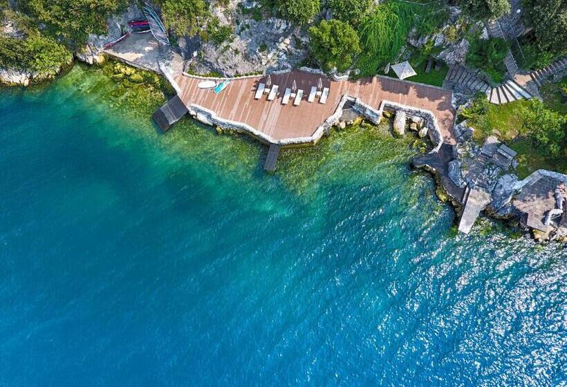 هتل Villa Tempesta