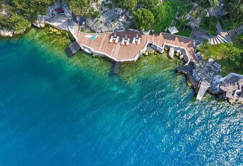 هتل Villa Tempesta