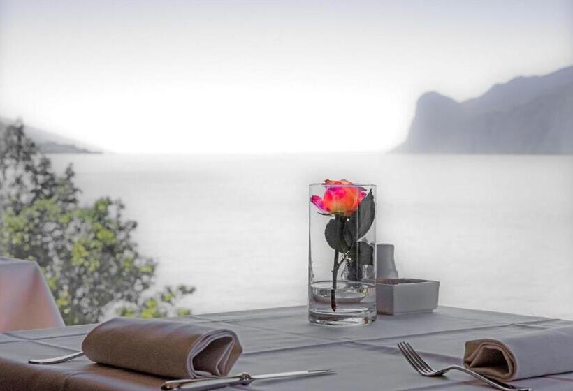 هتل Villa Tempesta