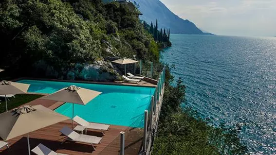 هتل Villa Tempesta