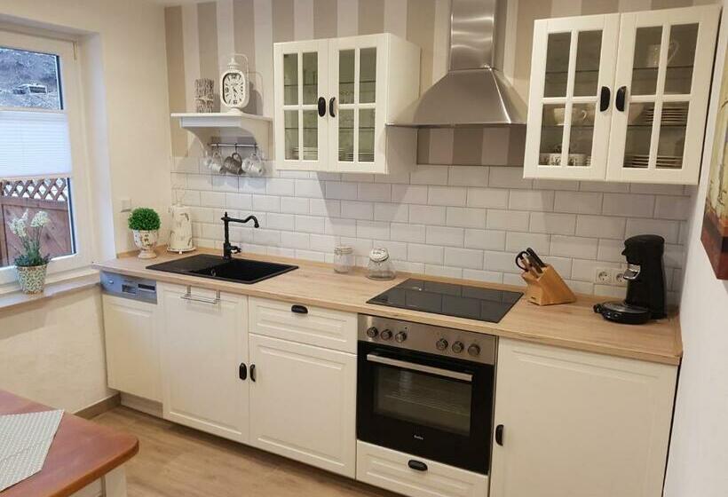 פנסיון Landhaus Julia