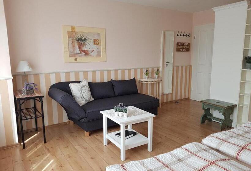 פנסיון Landhaus Julia