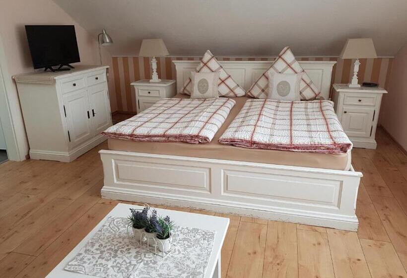 פנסיון Landhaus Julia