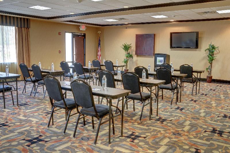 Holiday Inn Express Hotel & Suites Texarkana East, An Ihg