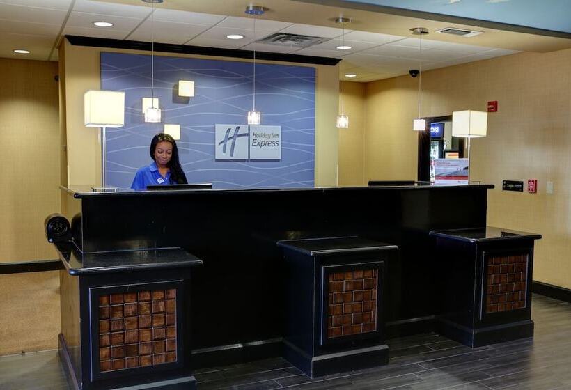 Holiday Inn Express Hotel & Suites Texarkana East, An Ihg