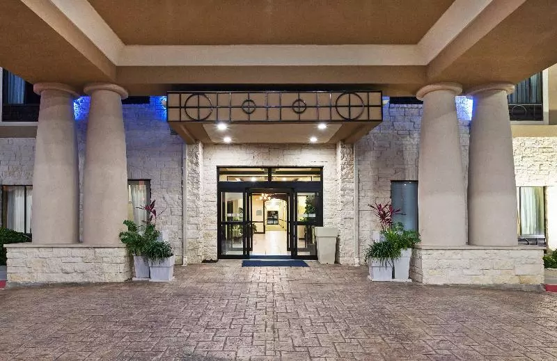 Holiday Inn Express Hotel & Suites Victoria By Ihg