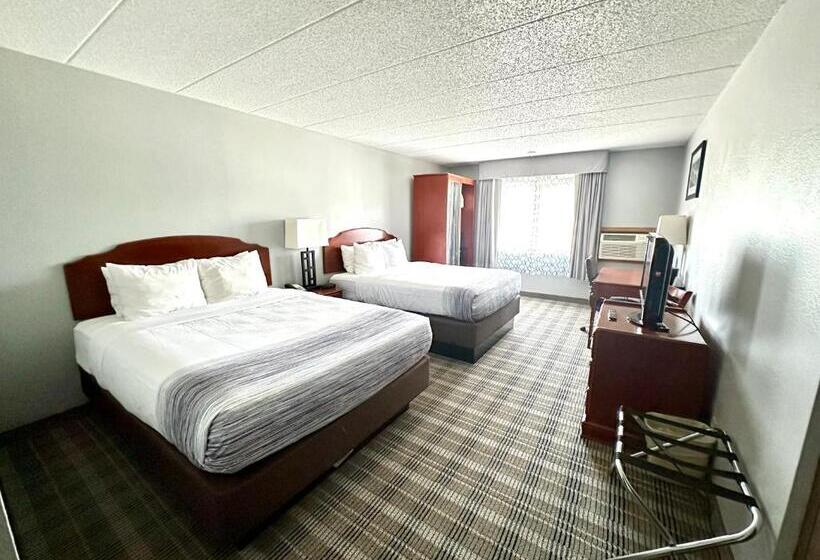 فندق Americinn & Suites By Wyndham Baraboo Event Center