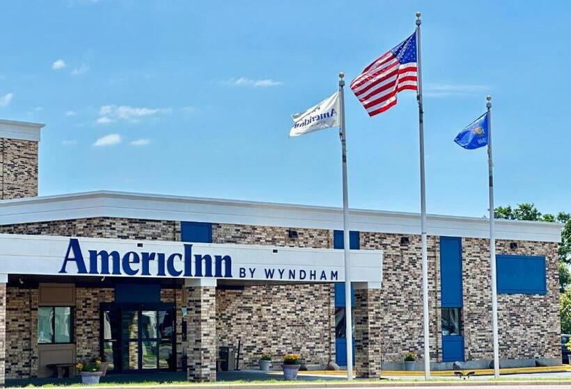 فندق Americinn & Suites By Wyndham Baraboo Event Center