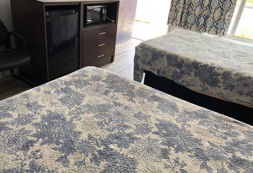 בית מלון כפרי Budget Inn Express Bristol