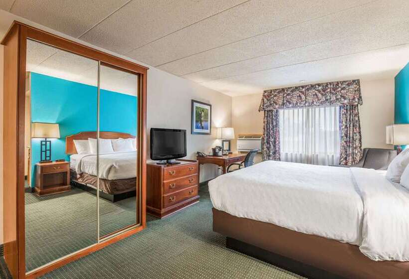 فندق Americinn & Suites By Wyndham Baraboo Event Center