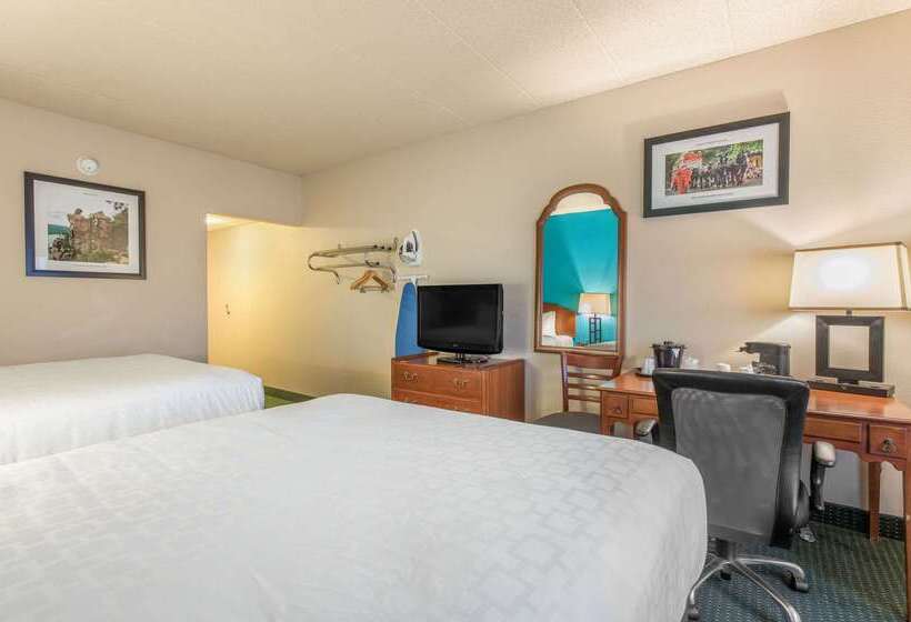 فندق Americinn & Suites By Wyndham Baraboo Event Center