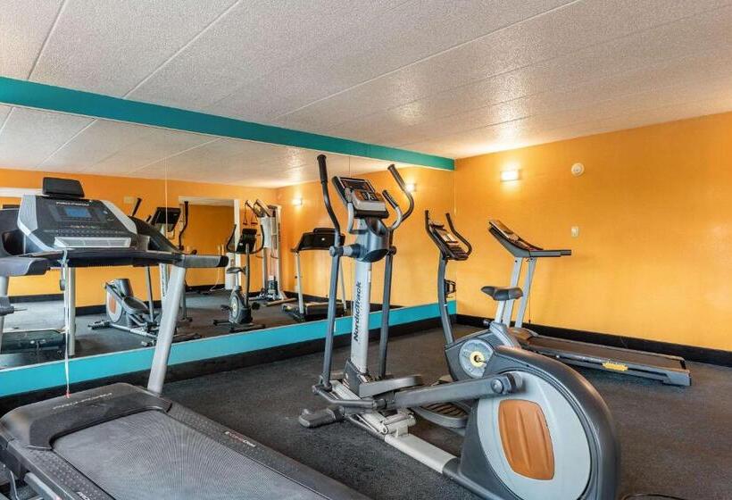 فندق Americinn & Suites By Wyndham Baraboo Event Center