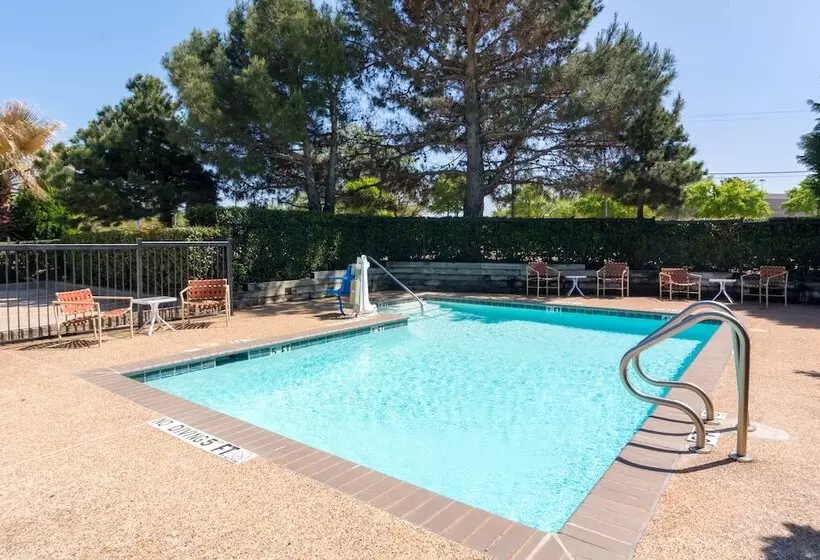 Hotel Days Inn By Wyndham Arlington