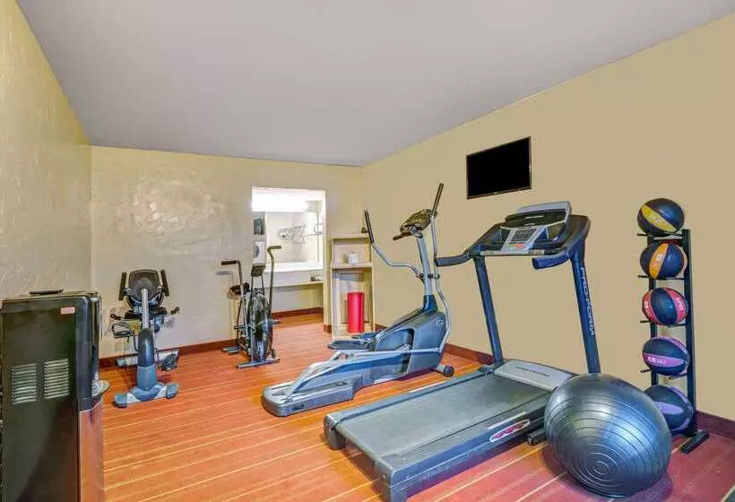 ホテル Days Inn By Wyndham Louisville Airport Fair And Expo Center