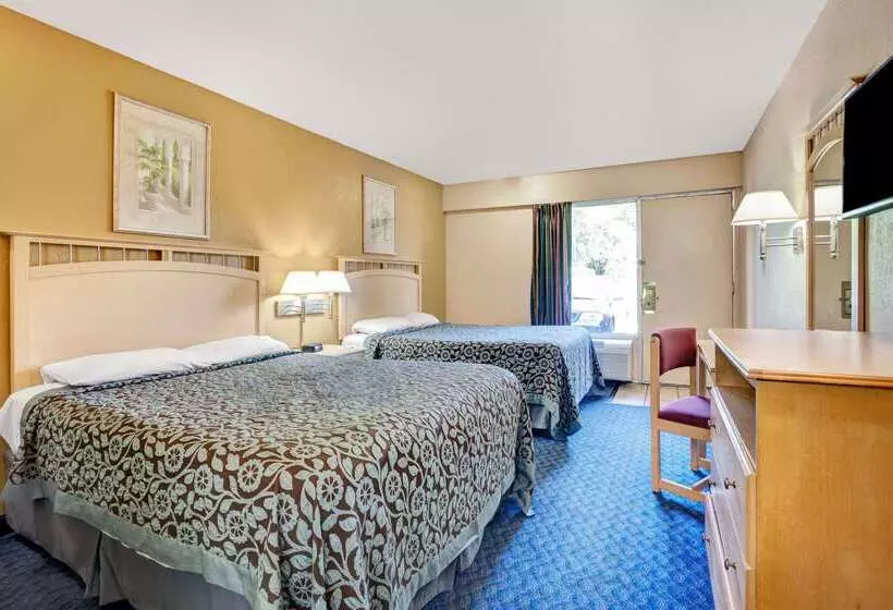 ホテル Days Inn By Wyndham Louisville Airport Fair And Expo Center