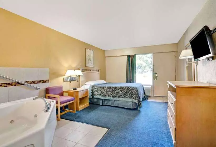 ホテル Days Inn By Wyndham Louisville Airport Fair And Expo Center