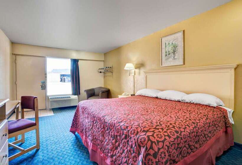 فندق Days Inn By Wyndham Louisville Airport Fair And Expo Center