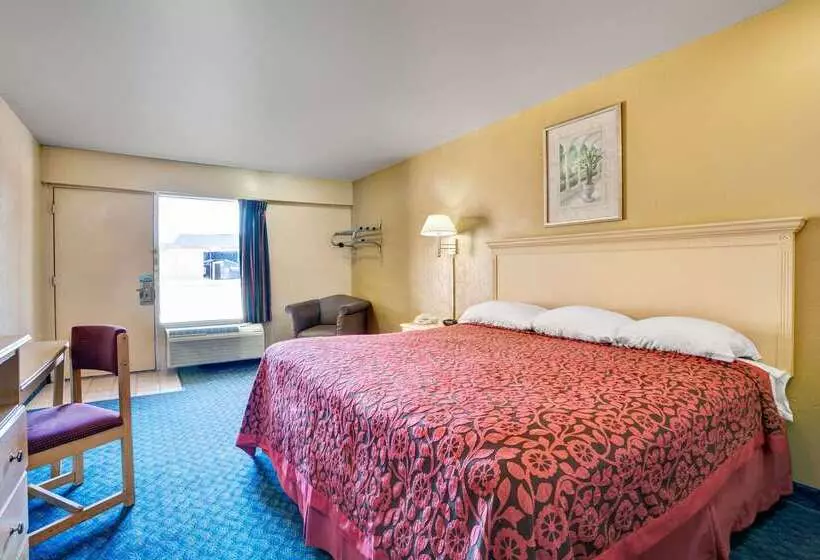 ホテル Days Inn By Wyndham Louisville Airport Fair And Expo Center